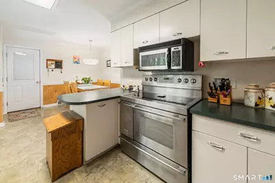 72 Calhoun Avenue, Trumbull, CT 06611 - Photo 20