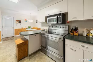 72 Calhoun Ave, Trumbull, CT 06611 - Photo 20