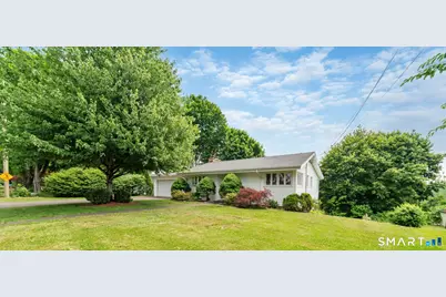 72 Calhoun Avenue, Trumbull, CT 06611 - Photo 2