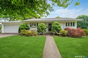 72 Calhoun Ave, Trumbull, CT 06611 - Photo 1