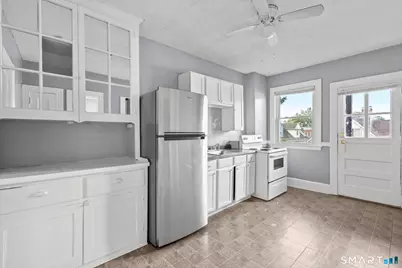 38 Beacon Street #38C2, Hartford, CT 06053 - Photo 2