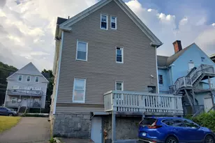 23 Plaza Ave, Waterbury, CT 06710 - Photo 6