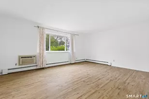 557 Glendale Ave, Bridgeport, CT 06606 - Photo 14