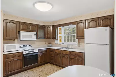 385 Cotton Hill Road, New Hartford, CT 06057 - Photo 12