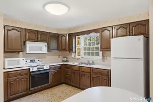 385 Cotton Hill Rd, New Hartford, CT 06057 - Photo 12
