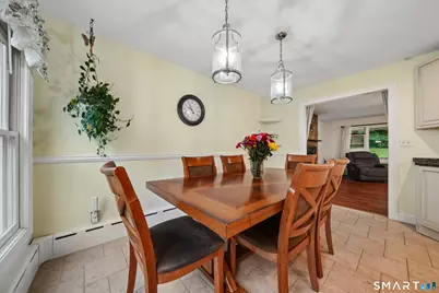40 Comstock Hill Avenue, Norwalk, CT 06850 - Photo 6