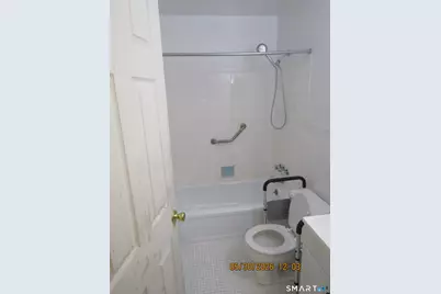 235 Henry Avenue #12J, Stratford, CT 06614 - Photo 10