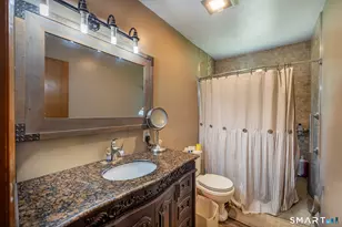 476 Derby-Milford Rd, Orange, CT 06477 - Photo 14