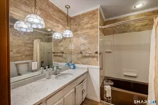 476 Derby-Milford Rd, Orange, CT 06477 - Photo 16