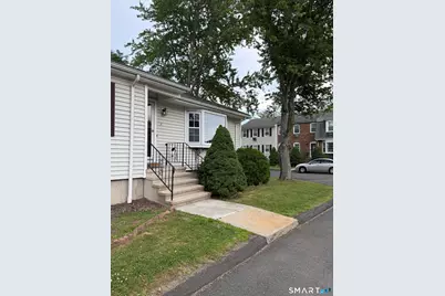 56 Janet Circle #7, Bridgeport, CT 06606 - Photo 2