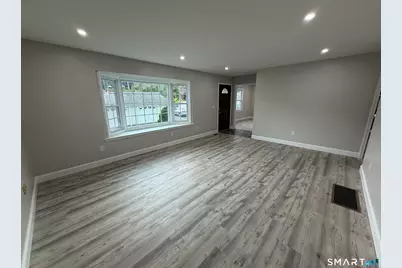 56 Janet Circle #7, Bridgeport, CT 06606 - Photo 4