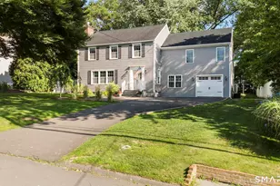 77 Lawlor Terrace, Stratford, CT 06614 - Photo 2