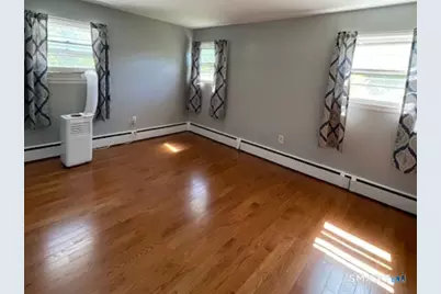 21 McDermott Circle, Hamden, CT 06518 - Photo 12