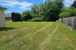 645 Silver Sands Rd, East Haven, CT 06512 - Photo 2