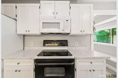 1 Heritage Village #C, Southbury, CT 06488 - Photo 8
