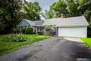 66 Cliffmore Rd, West Hartford, CT 06107 - Photo 2