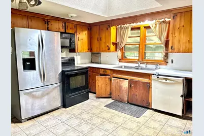 44 Coventry Road, Bristol, CT 06010 - Photo 2