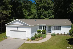 23 Hillcrest Dr, Montville, CT 06382 - Photo 2