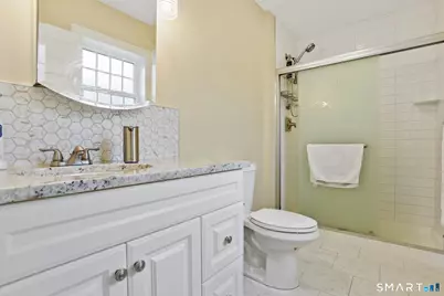 108 Dudley Street, New Britain, CT 06053 - Photo 16