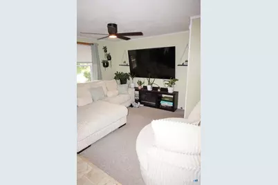 33 Colt Street, New Britain, CT 06052 - Photo 6