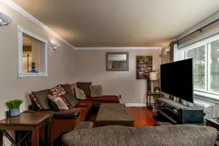 273 Queen St, Southington, CT 06489 - Photo 2