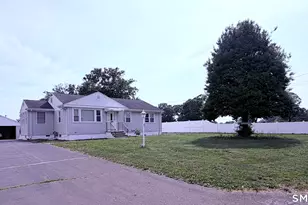 34 River St, East Haven, CT 06512 - Photo 2