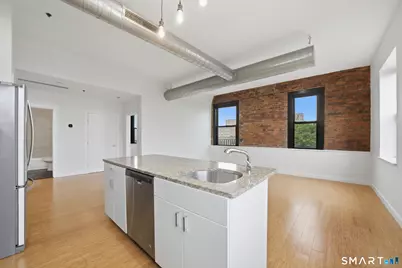881 Lafayette Boulevard #5H, Bridgeport, CT 06604 - Photo 2