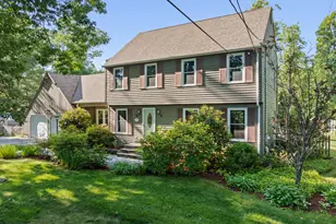 169 Tom Swamp Rd, Hamden, CT 06518 - Photo 2