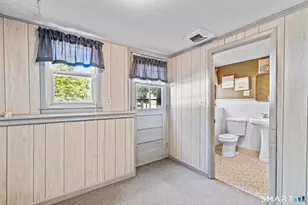 63 Bates St, Hartford, CT 06114 - Photo 20