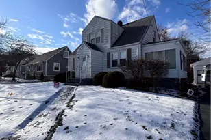 112 Harrington Ave, New Haven, CT 06512 - Photo 1
