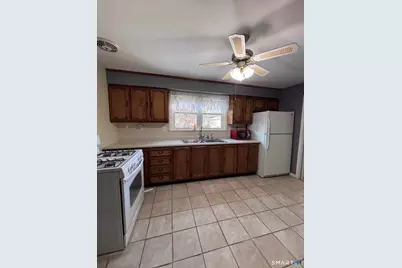 112 Harrington Avenue, New Haven, CT 06512 - Photo 2