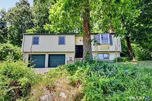 17 Fowler Terrace, Milford, CT 06460 - Photo 2
