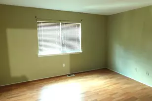 50 Greenhouse Rd, Bridgeport, CT 06606 - Photo 10