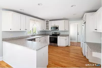 4 Fleetwood Lane, Brookfield, CT 06804 - Photo 12