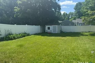 62 South St, Windsor Locks, CT 06096 - Photo 30