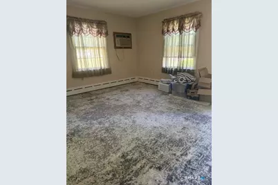 62 South Street, Windsor Locks, CT 06096 - Photo 6
