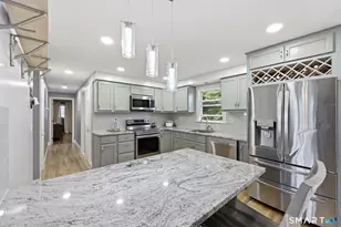 101 Abbey Ln, Windsor, CT 06095 - Photo 14
