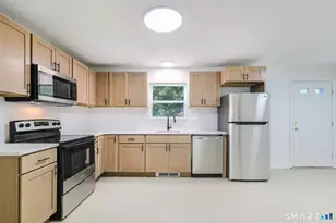 62 Chestnut St Ext, Danbury, CT 06810 - Photo 16