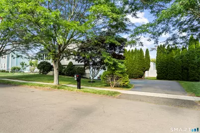 39 Joseph Lane, Hamden, CT 06514 - Photo 4