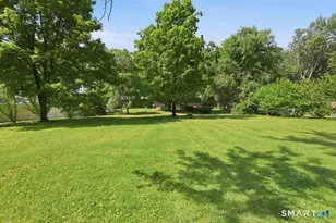 630 S Elm St, Wallingford, CT 06492 - Photo 2