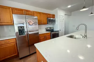 18 Bank St, New London, CT 06320 - Photo 4