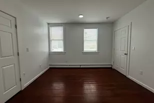 18 Bank St, New London, CT 06320 - Photo 12