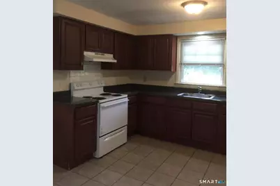 27 Manila Avenue, Woodbridge, CT 06525 - Photo 4
