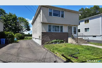 27 Manila Avenue, Woodbridge, CT 06525 - Photo 2
