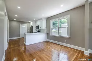 1025 Townsend Ave, New Haven, CT 06511 - Photo 8