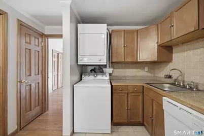 1221 Washington Street #8, Middletown, CT 06457 - Photo 12