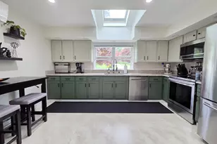 253 Liberty Hwy, Putnam, CT 06260 - Photo 6