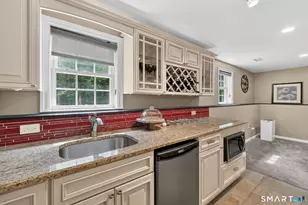 5 Edwards Way, Bloomfield, CT 06002 - Photo 32