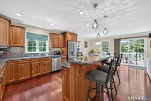 5 Edwards Way, Bloomfield, CT 06002 - Photo 16
