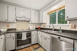 5 Quail Dr, Simsbury, CT 06081 - Photo 4